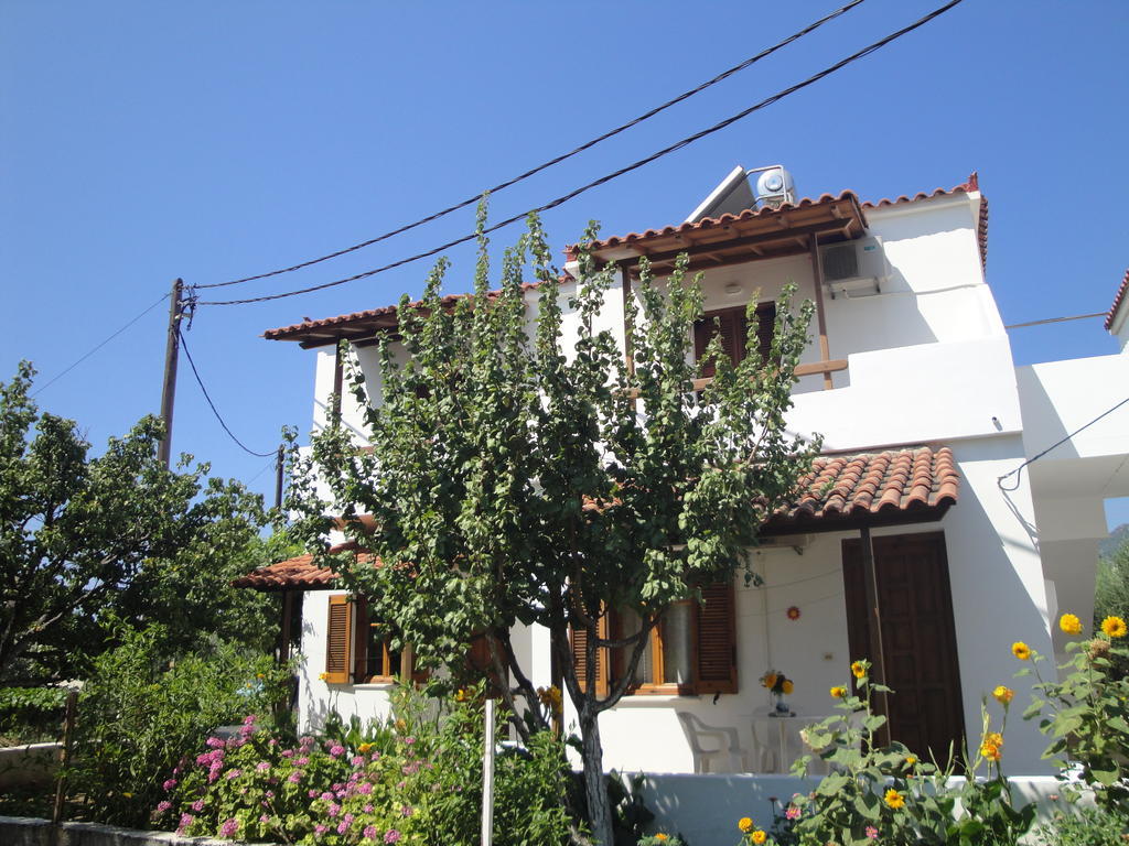 Apartment Calvinos Marathokampos